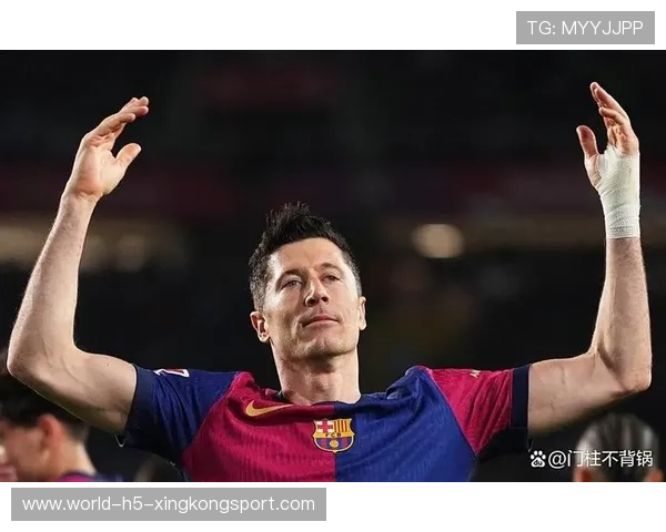 莱万坚守巴萨承诺,稳定更衣室情绪至关重要 莱万坚守巴萨承诺,稳定更衣室情绪至关重要