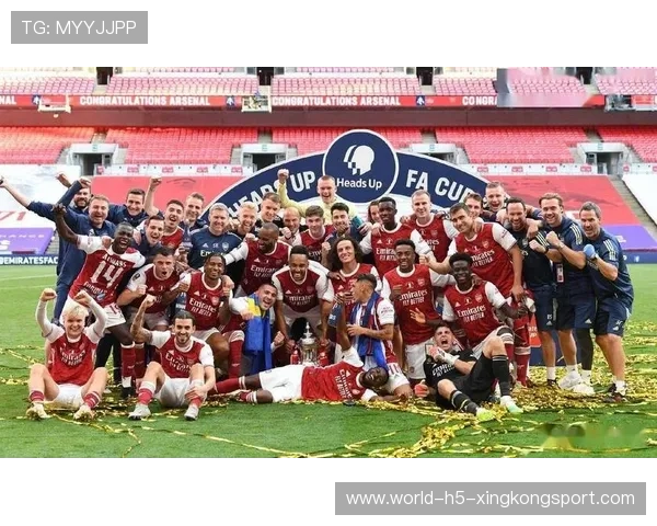 球员在欧冠比赛中被评为最佳新秀并获媒体追捧,欧冠最佳球队 球员在欧冠比赛中被评为最佳新秀并获媒体追捧,欧冠最佳球队