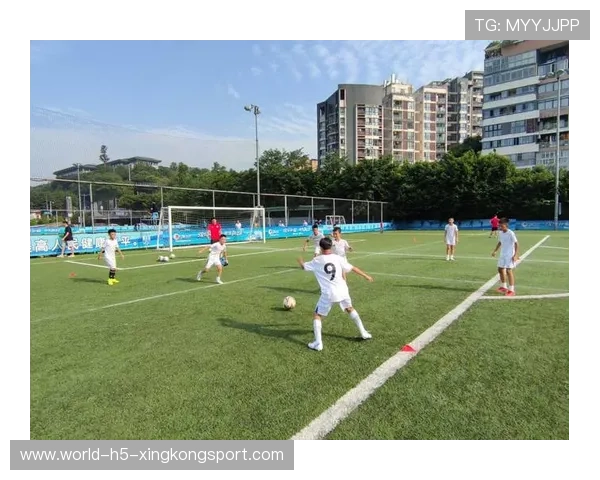 青训是否注重基础动作训练与实战能力同步发展,青训的重要性 青训是否注重基础动作训练与实战能力同步发展,青训的重要性