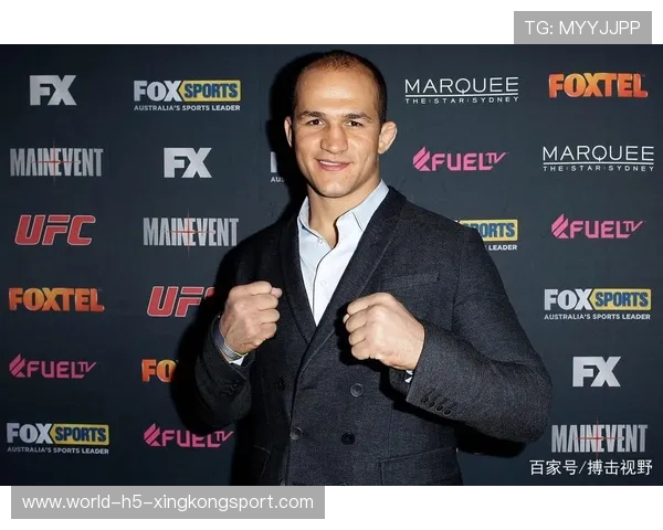 格斗UFC：顶尖对决震撼擂台，火爆全场！，ufc顶尖高手